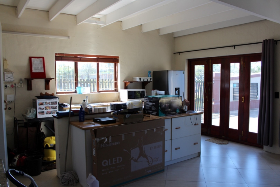 5 Bedroom Property for Sale in Bathurst Eastern Cape